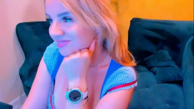 Thumbnail 3, sarahottie69's Stream at Chaturbate, 4 months ago