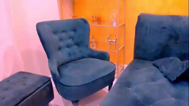 Image 7 of sarahottie69 Stream on Chaturbate on 4 months ago