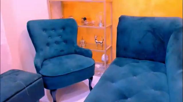 Image 12 of sarahottie69 Stream on Chaturbate on 1 month ago