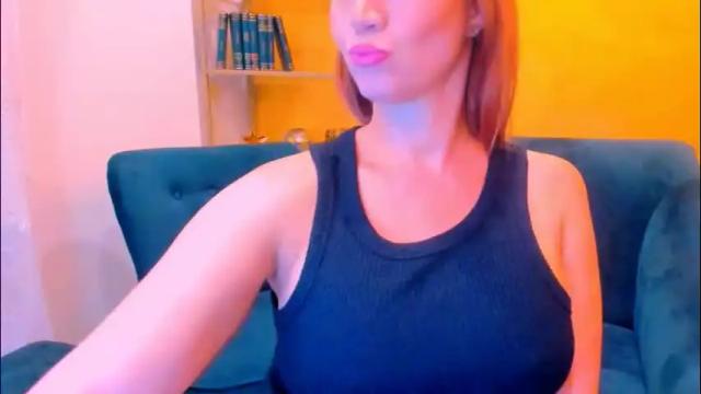 Image 4 of sarahottie69 Stream on Chaturbate on 1 month ago