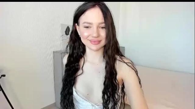 Image 3 of sarahphyllis Stream on Chaturbate on 28 days ago