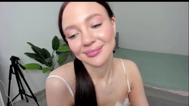 Image 8 of sarahphyllis Stream on Chaturbate on 3 days ago
