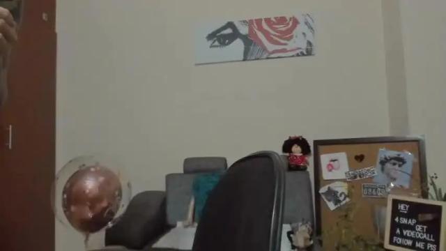 Image 6 of sarahredi Stream on Chaturbate on 16 months ago