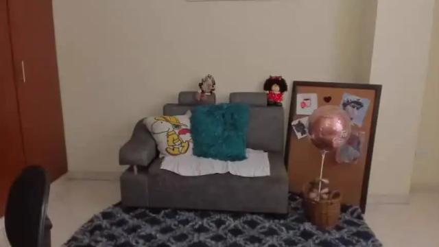Image 8 of sarahredi Stream on Chaturbate on 14 months ago