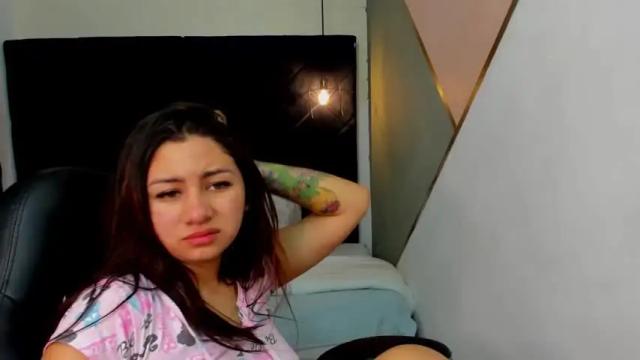 Image 2 of sarahscott56 Stream on Chaturbate on 21 months ago