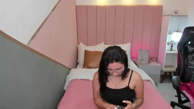 Image 11 of sarahscott56 Stream on Chaturbate on 20 months ago