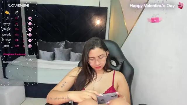 Image 2 of sarahscott56 Stream on Chaturbate on 20 months ago