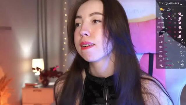 Image 12 of sarahson Stream on Chaturbate on 12 months ago