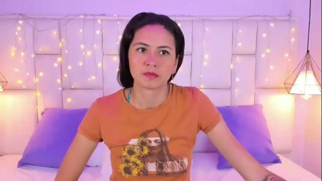 Image 2 of sarahsophia_ Stream on Chaturbate on 1 month ago