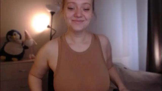 Image 12 of sarahsweetie_ Stream on Chaturbate on 2 months ago