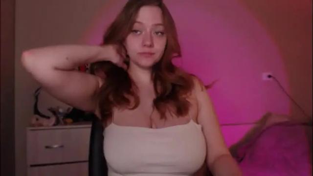 Image 3 of sarahsweetie_ Stream on Chaturbate on 2 months ago