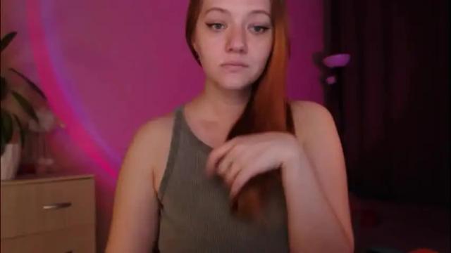 Image 4 of sarahsweetie_ Stream on Chaturbate on 29 days ago