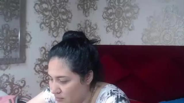 Image 4 of sarahvenezs Stream on Chaturbate on 18 months ago