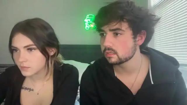 Image 3 of sarahxaoliver1 Stream on Chaturbate on 12 months ago