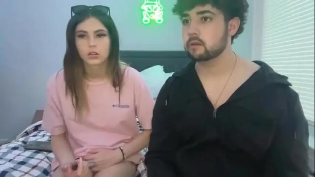 Image 12 of sarahxaoliver1 Stream on Chaturbate on 12 months ago
