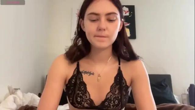 Image 4 of sarahxaoliver1 Stream on Chaturbate on 1 month ago