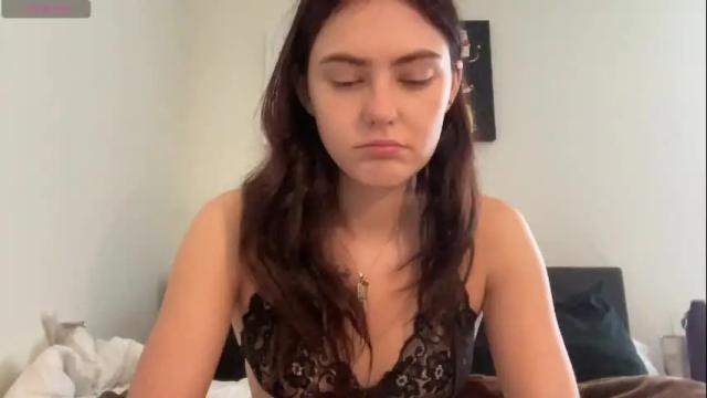Image 6 of sarahxaoliver1 Stream on Chaturbate on 1 month ago