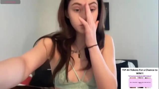 Image 6 of sarahxaoliver1 Stream on Chaturbate on 14 days ago