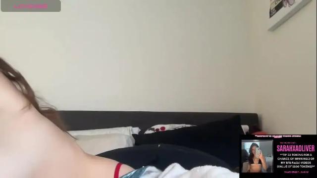 Image 2 of sarahxaoliver1 Stream on Chaturbate on 2 months ago