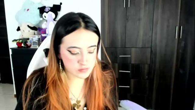 Image 10 of sarahxrusso Stream on Chaturbate on 2 months ago