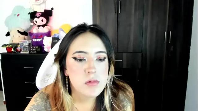 Image 10 of sarahxrusso Stream on Chaturbate on 1 month ago
