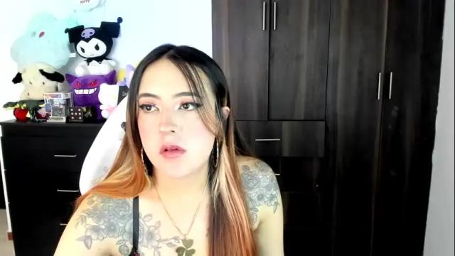 Image 7 of sarahxrusso Stream on Chaturbate on 1 month ago