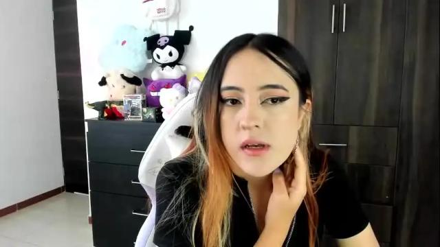 Image 7 of sarahxrusso Stream on Chaturbate on 1 month ago