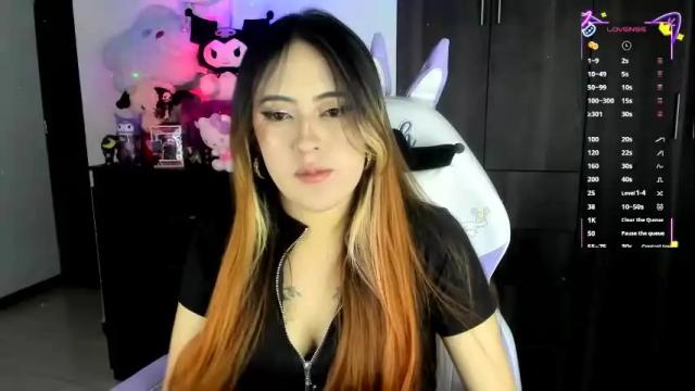 Thumbnail 1, sarahxrusso's Stream at Chaturbate, 1 month ago