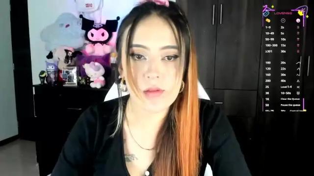 Image 6 of sarahxrusso Stream on Chaturbate on 1 month ago