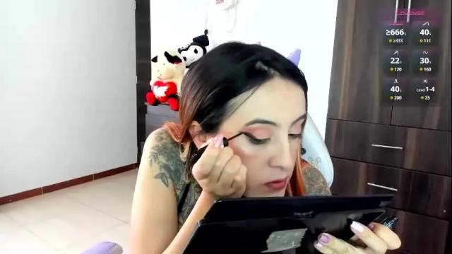 Image 4 of sarahxrusso Stream on Chaturbate on 2 days ago