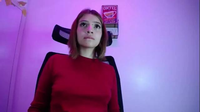 Image 7 of sarai_petite_ Stream on Chaturbate on 3 months ago