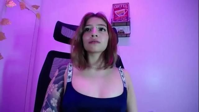 Image 12 of sarai_petite_ Stream on Chaturbate on 3 months ago