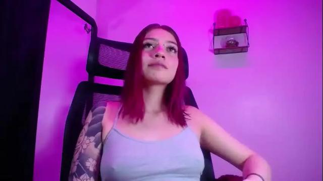 Image 8 of sarai_petite_ Stream on Chaturbate on 1 month ago