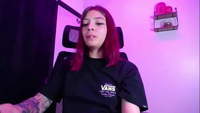 Image 12 of sarai_petite_ Stream on Chaturbate on 1 month ago