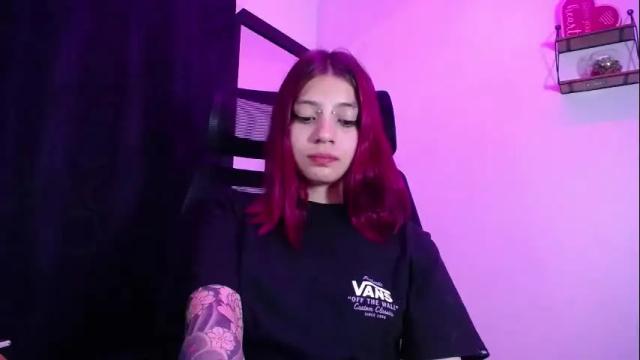 Image 8 of sarai_petite_ Stream on Chaturbate on 1 month ago