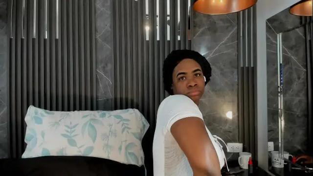 Image 6 of saraievans Stream on Chaturbate on 17 days ago