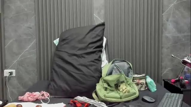 Image 10 of saraievans Stream on Chaturbate on 9 days ago