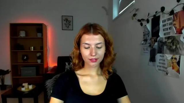 Image 3 of sarajaay Stream on Chaturbate on 19 months ago