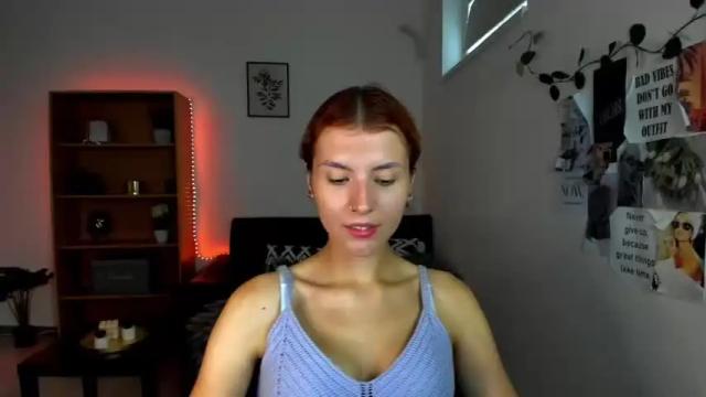 Image 4 of sarajaay Stream on Chaturbate on 19 months ago