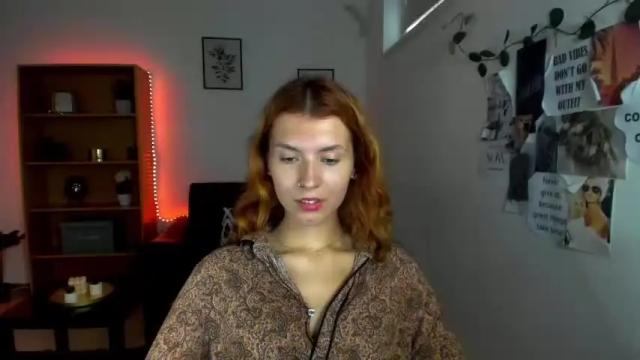 Image 2 of sarajaay Stream on Chaturbate on 19 months ago