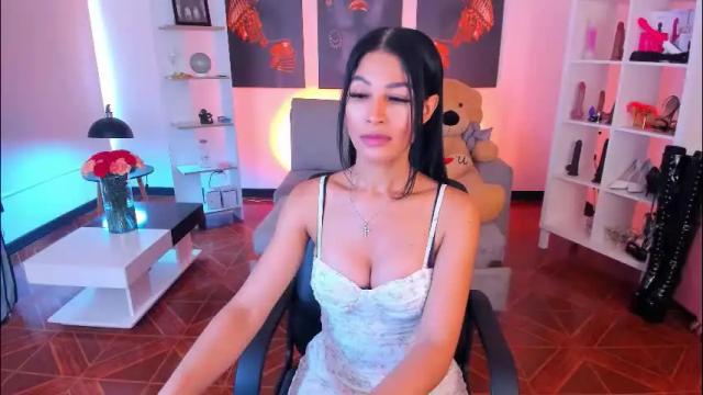 Image 2 of saralife69 Stream on Chaturbate on 2 months ago