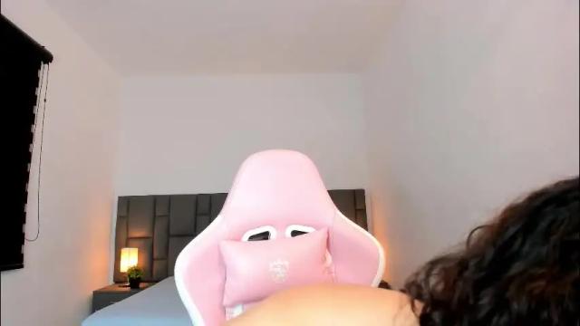 Image 4 of saraospinna Stream on Chaturbate on 1 month ago