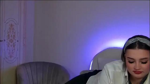 Image 8 of saraoswald Stream on Chaturbate on 1 month ago