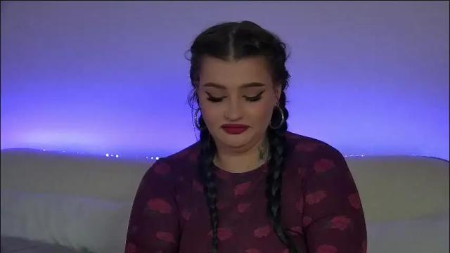 Image 4 of saraoswald Stream on Chaturbate on 1 month ago