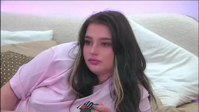 Image 10 of saraoswald Stream on Chaturbate on 5 months ago