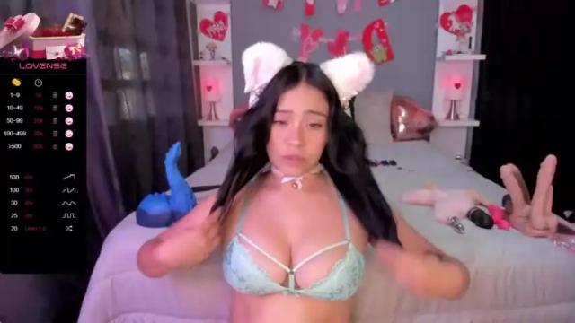 Image 10 of saraowens Stream on Chaturbate on 15 months ago