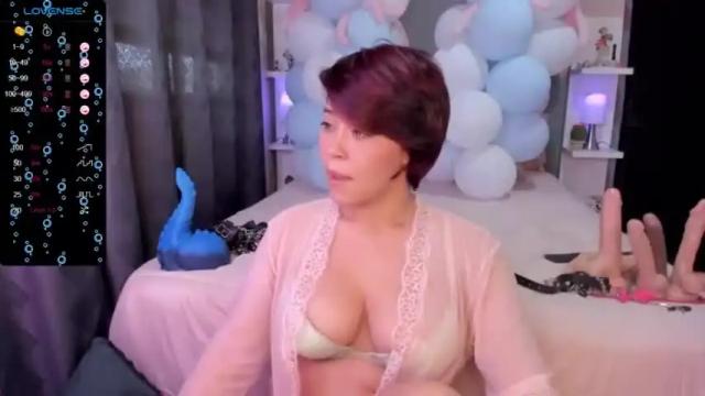 Image 12 of saraowens Stream on Chaturbate on 13 months ago