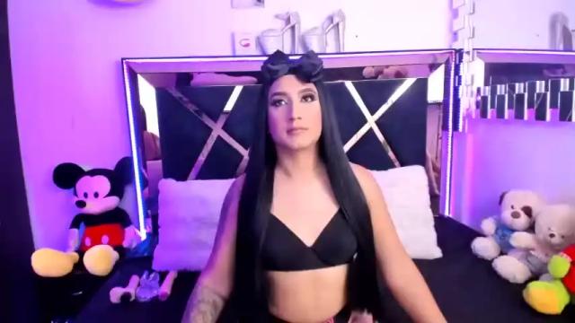Image 10 of saraparker_hot Stream on Chaturbate on 15 months ago