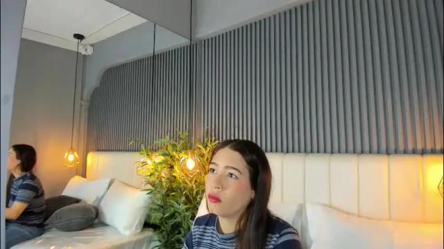 Image 2 of sarariley_ Stream on Chaturbate on 1 month ago