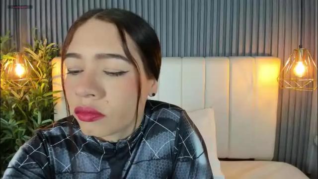 Image 6 of sarariley_ Stream on Chaturbate on 1 month ago